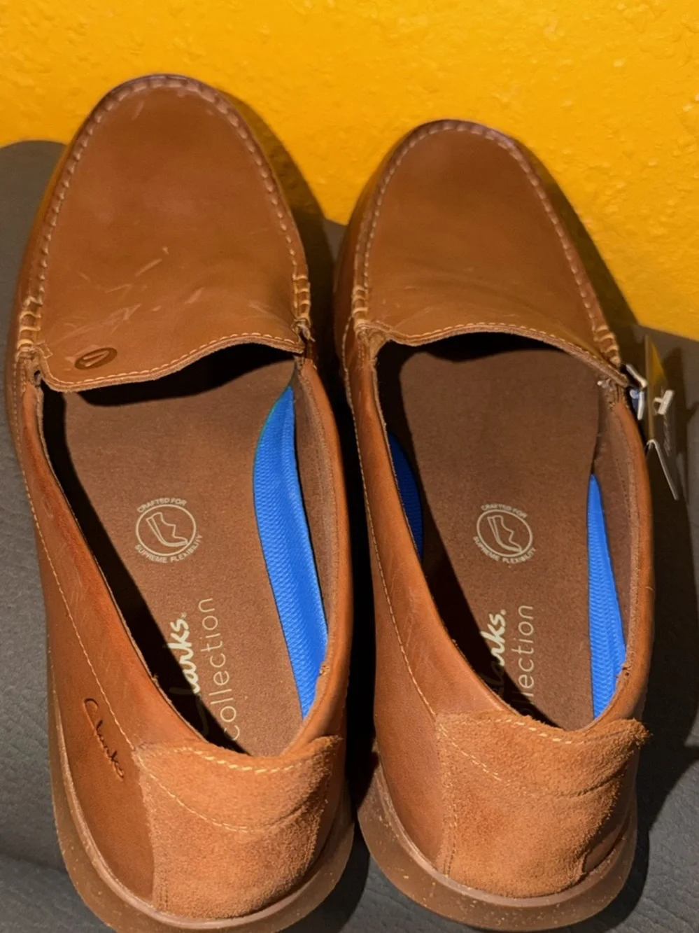 Clarks Men’s Tan Leather Flexwalk Slip-On Loafers 9.5 Medium